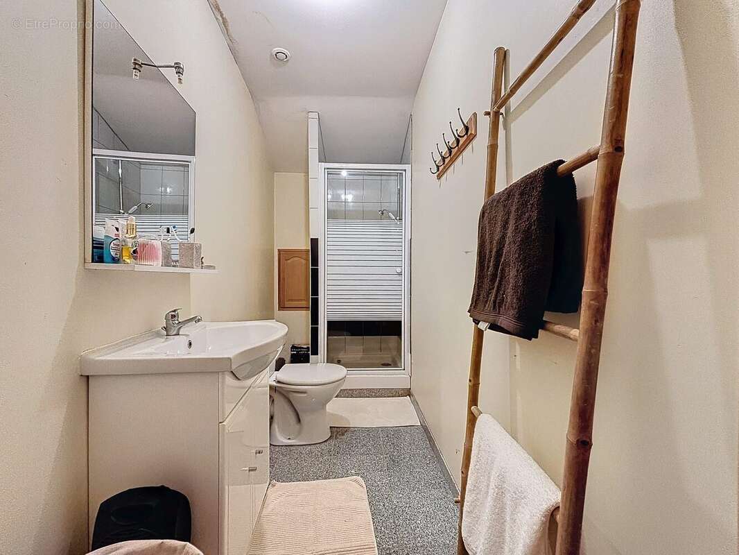 Appartement à ARS-SUR-MOSELLE