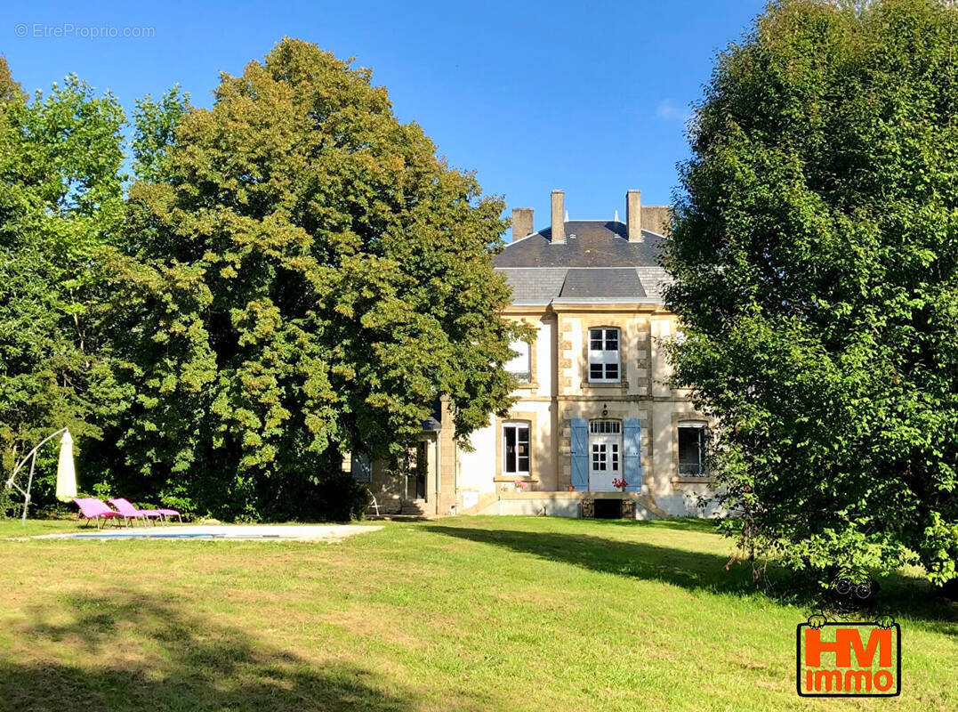 Maison à BESSINES-SUR-GARTEMPE