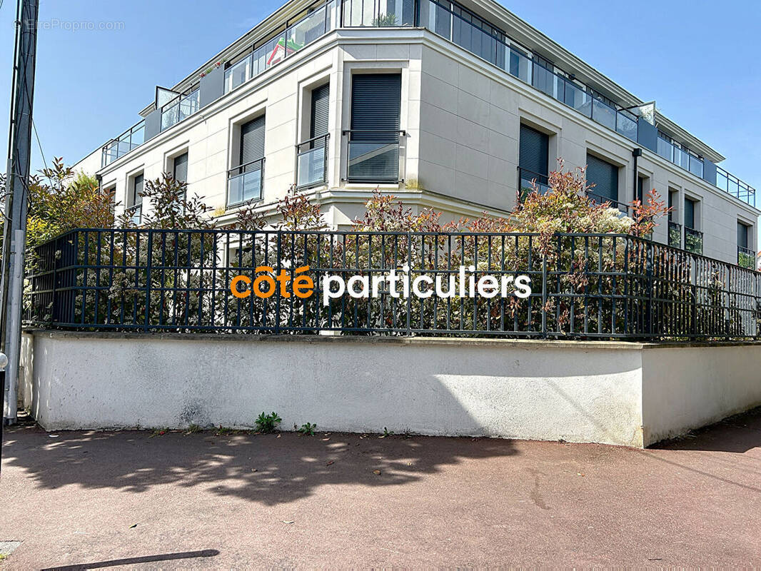 Appartement à SAINT-MAUR-DES-FOSSES
