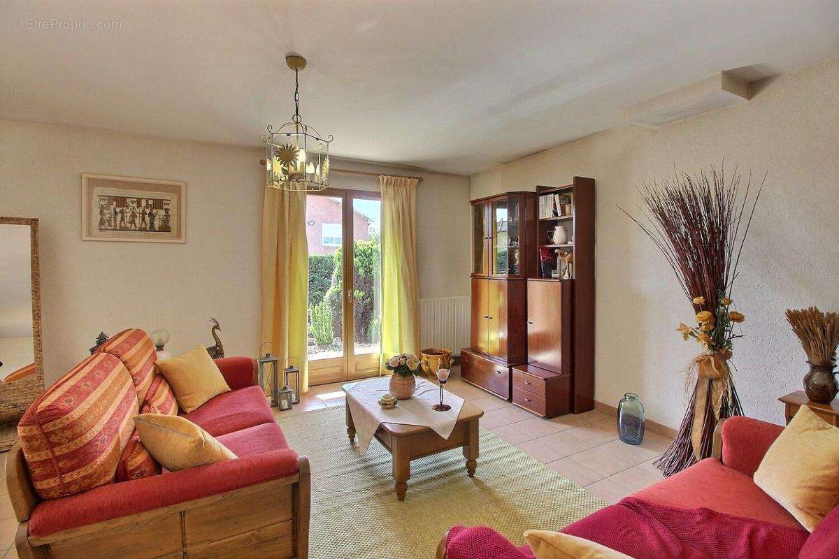 Maison à VAULX-EN-VELIN