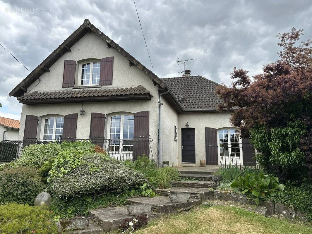 Maison à GENCAY