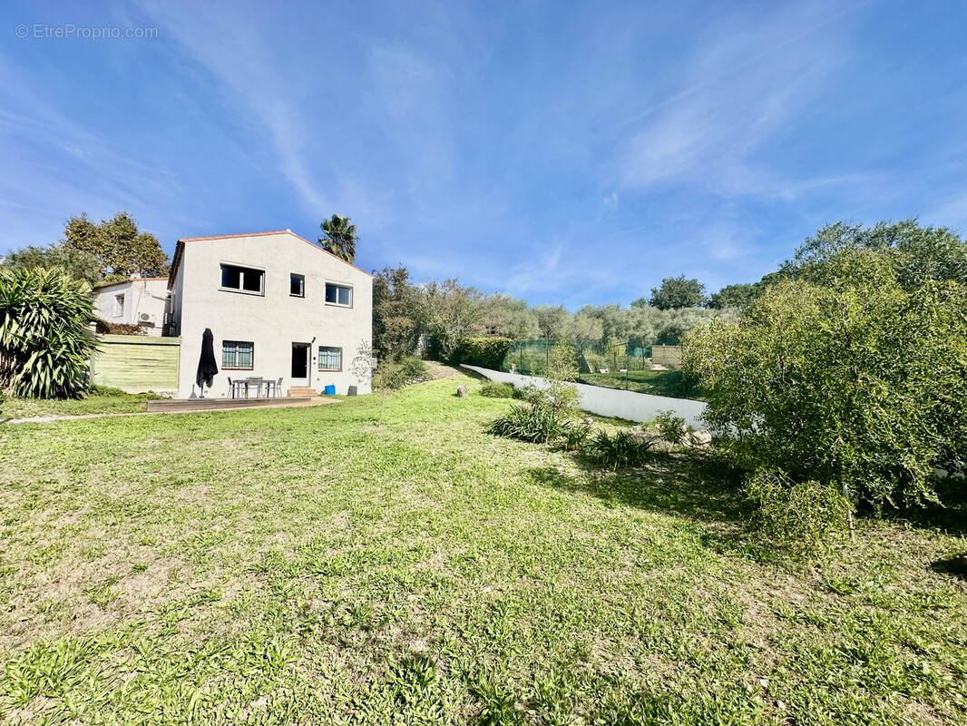 Maison à MOUGINS