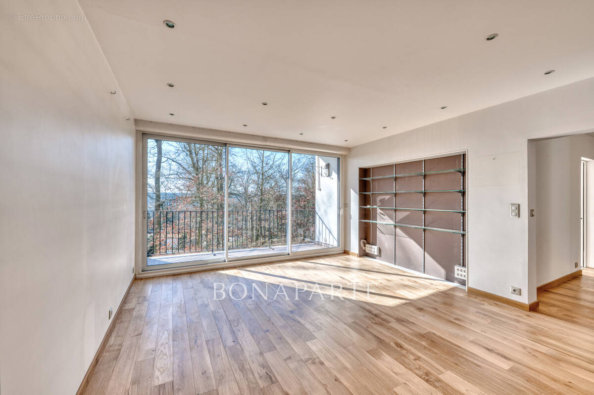 Appartement à VAUCRESSON