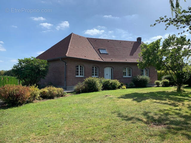 Maison à AVESNES-LE-COMTE