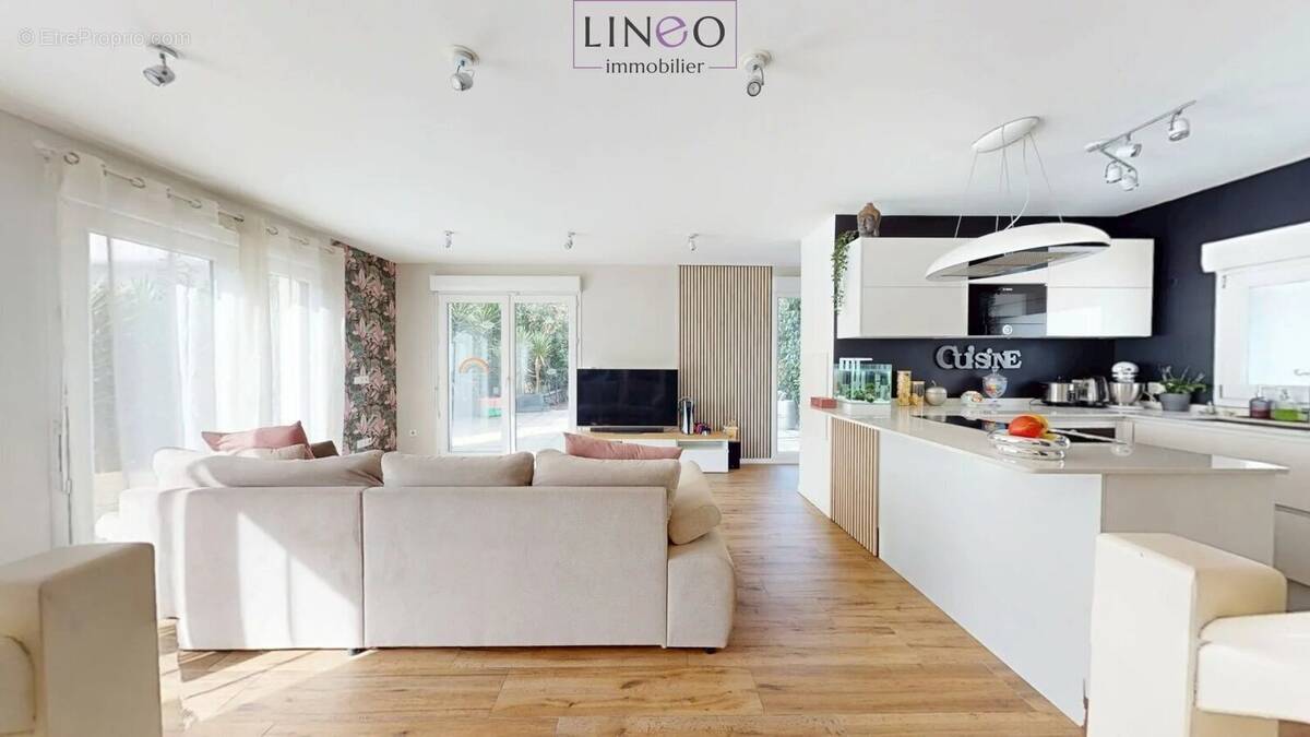 Appartement à CHOISY-LE-ROI