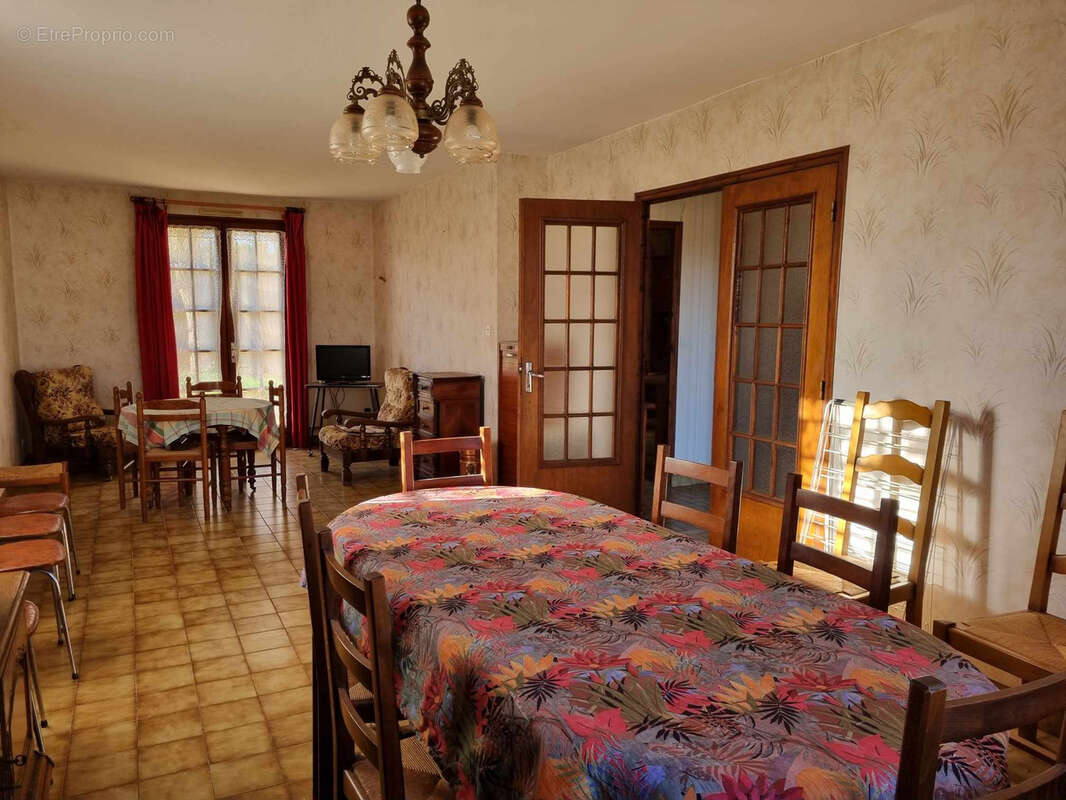 Maison à SAINT-CALAIS