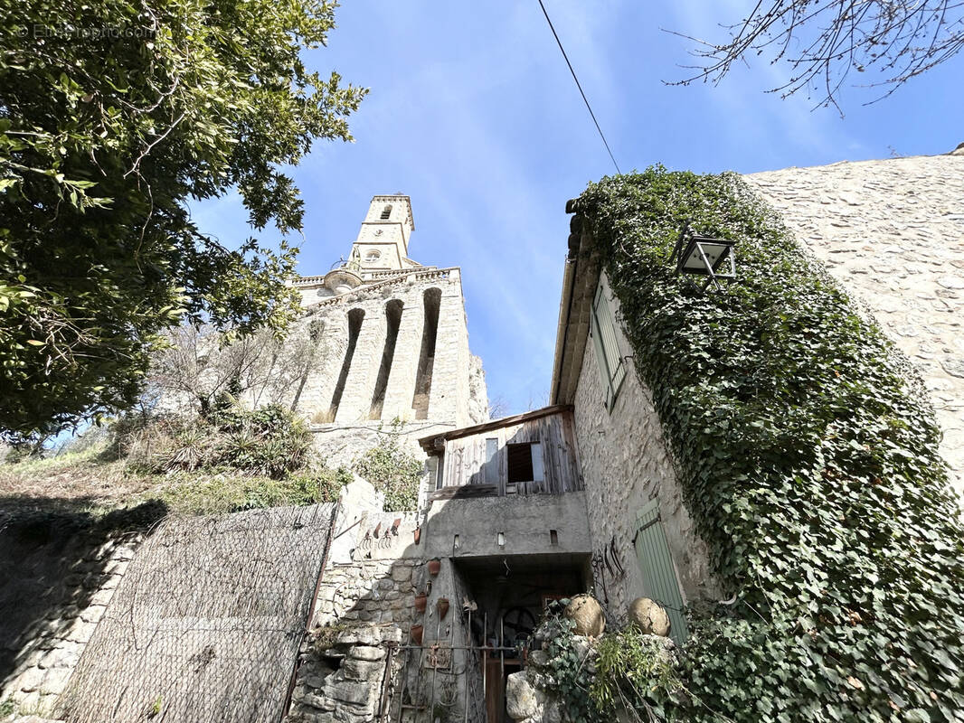 Maison à BUIS-LES-BARONNIES