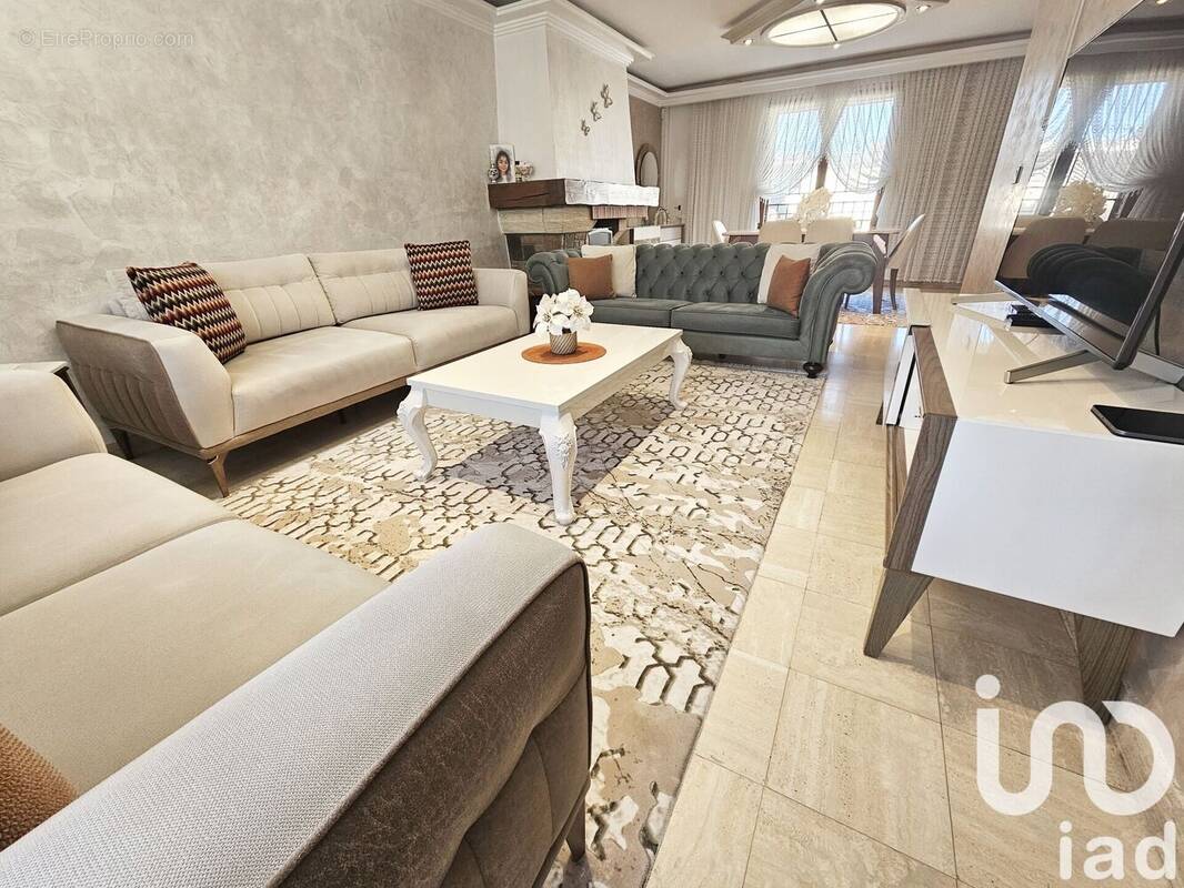 Photo 1 - Maison à LE BLANC-MESNIL