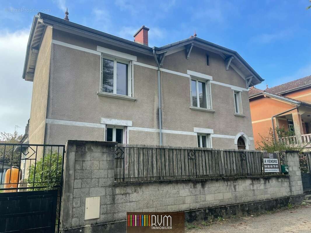 Maison à COLIGNY