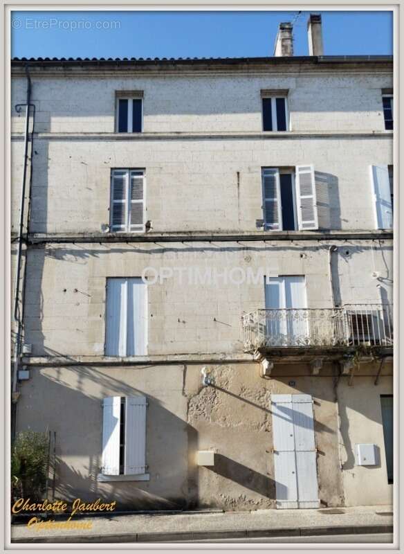 Appartement à CHALAIS