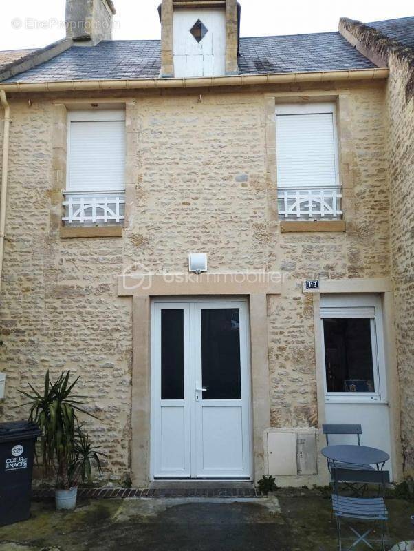 Maison à COURSEULLES-SUR-MER