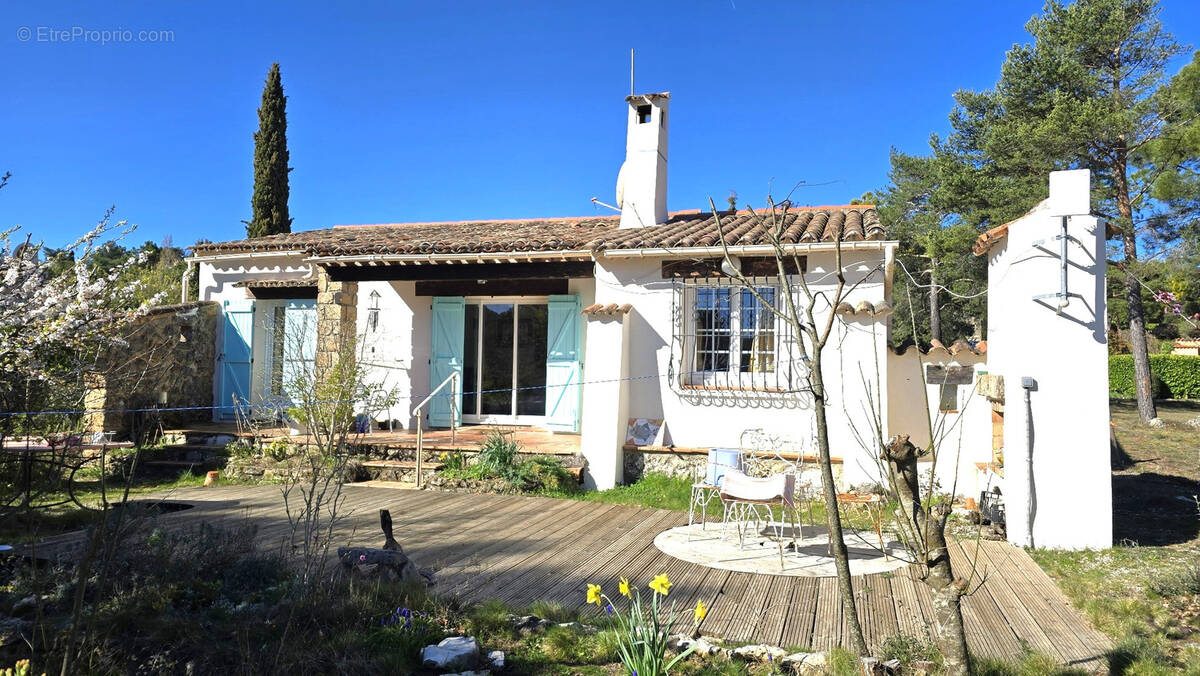 Maison à TOURTOUR