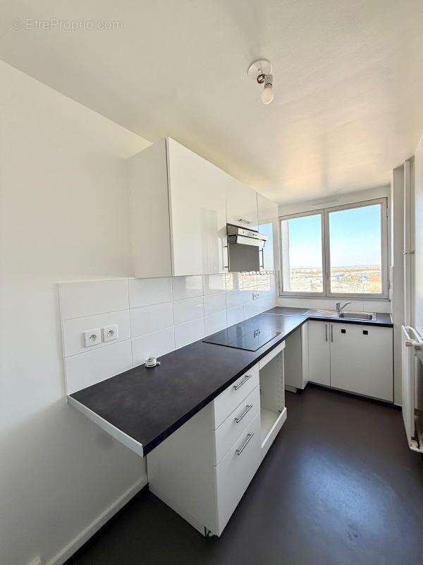 Appartement à PARIS-19E
