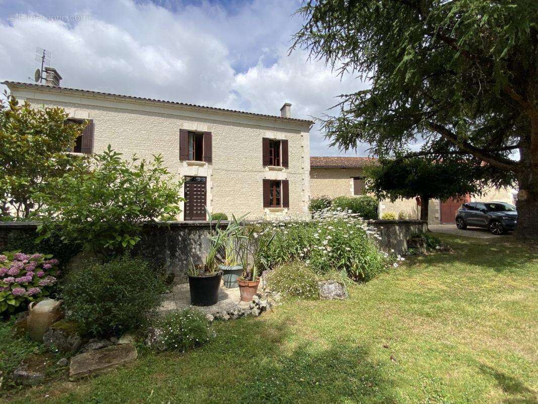 Maison à SAINT-MARTIAL