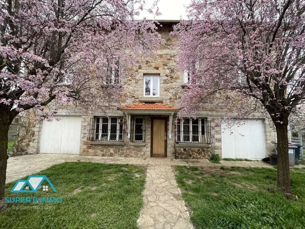 Maison à BRIOUDE