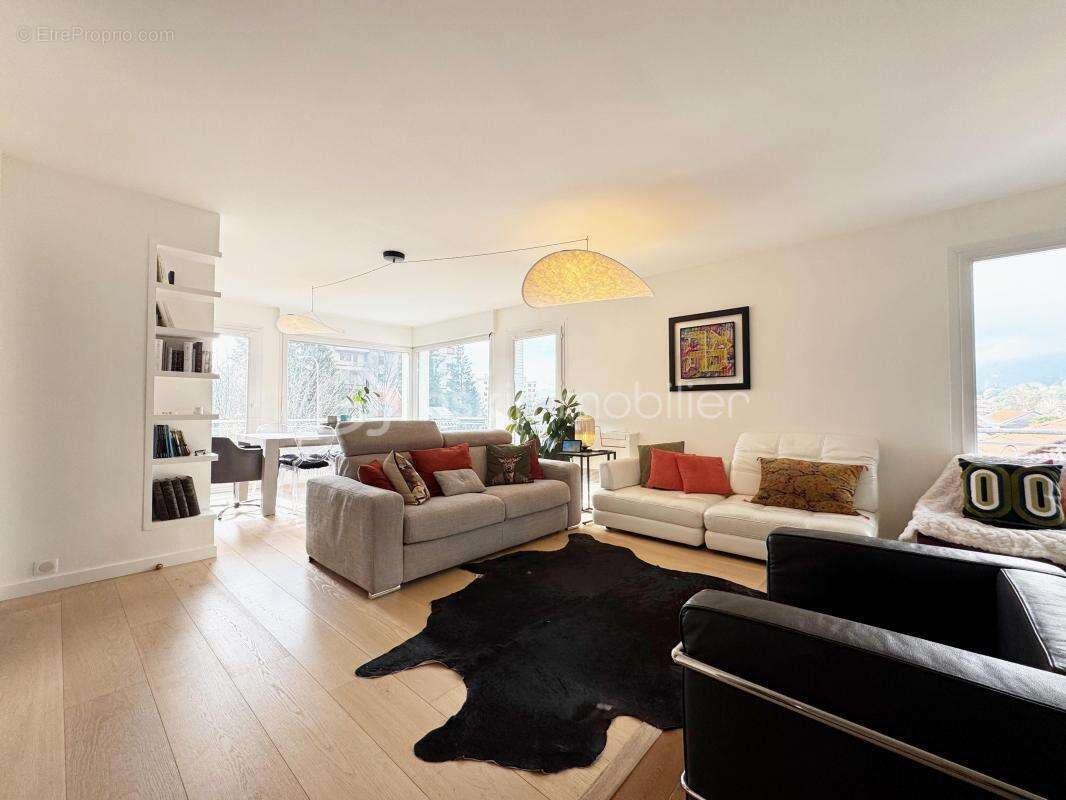 Appartement à CORENC