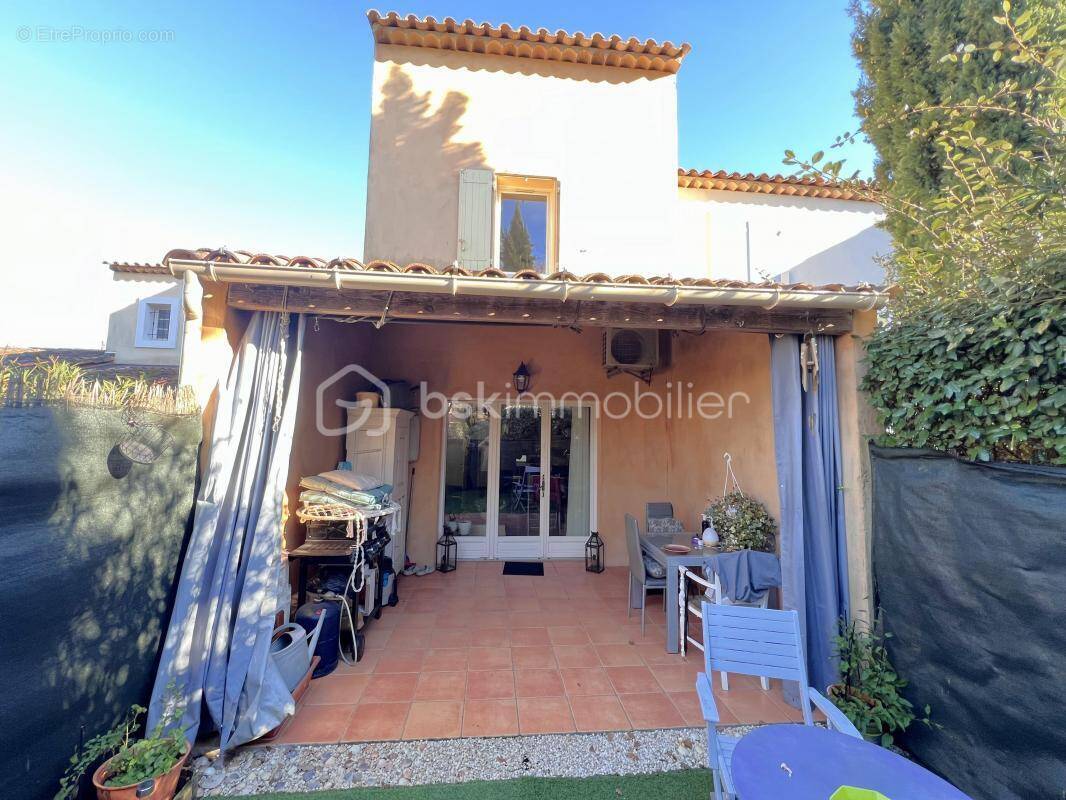 Maison à FAYENCE