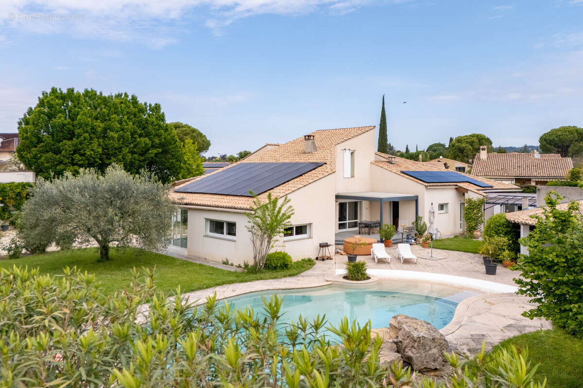 Maison à VAISON-LA-ROMAINE