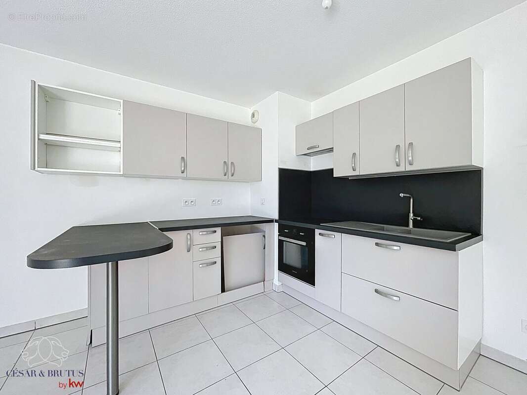 Appartement à SATHONAY-CAMP