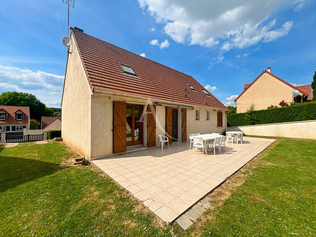 Maison à TESSANCOURT-SUR-AUBETTE
