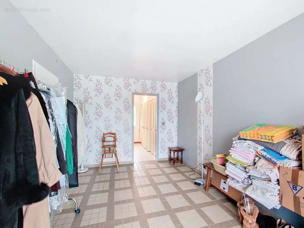 Maison à LONGUEIL-ANNEL