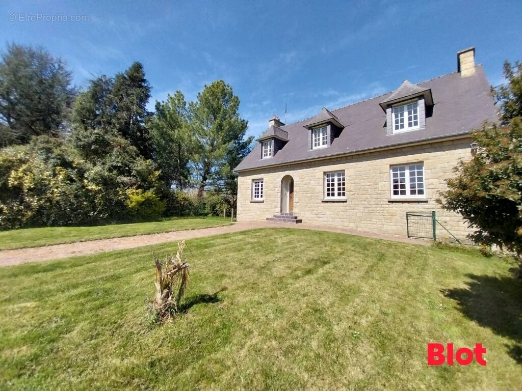 Maison à SAINT-HELEN
