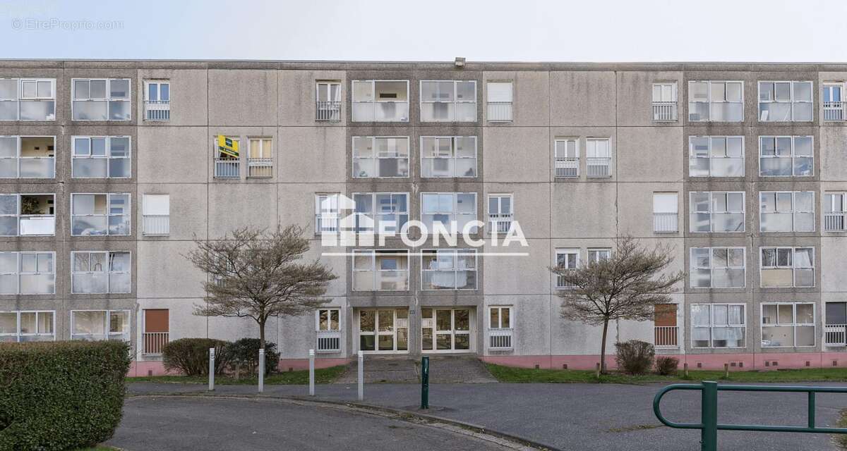 Appartement à MONT-SAINT-AIGNAN