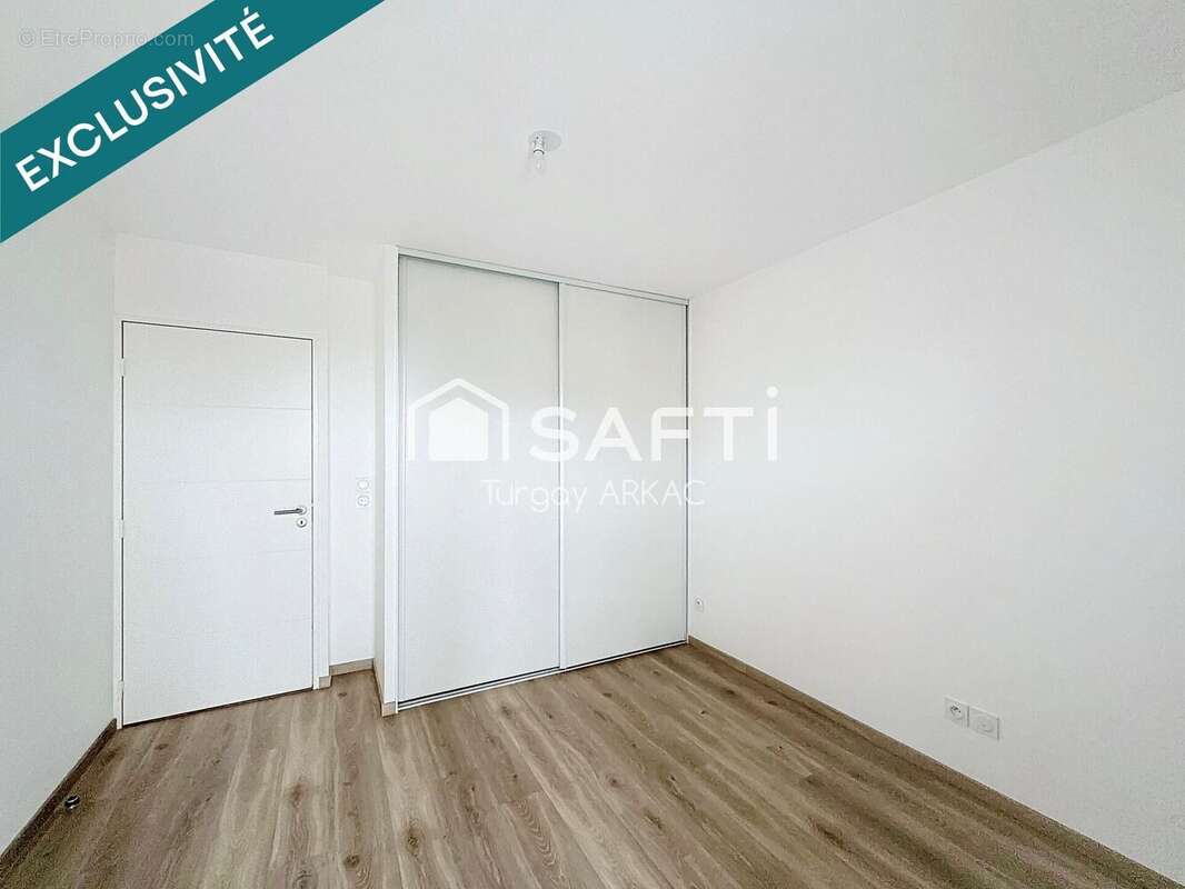Photo 7 - Appartement à DECINES-CHARPIEU