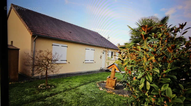 Maison à COUSSAY-LES-BOIS