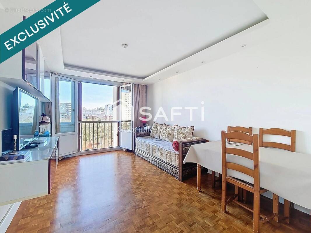 Photo 1 - Appartement à LE KREMLIN-BICETRE