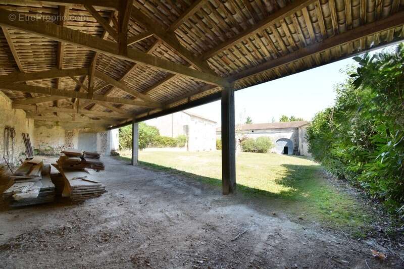 Maison à HIERSAC