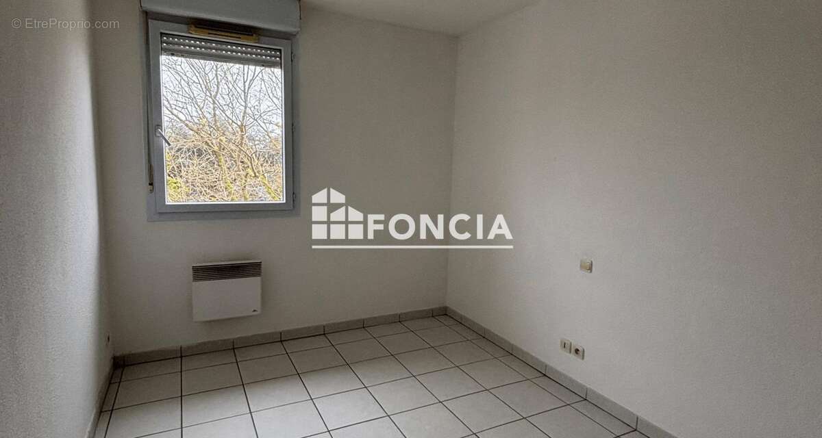 Appartement à LESPINASSE