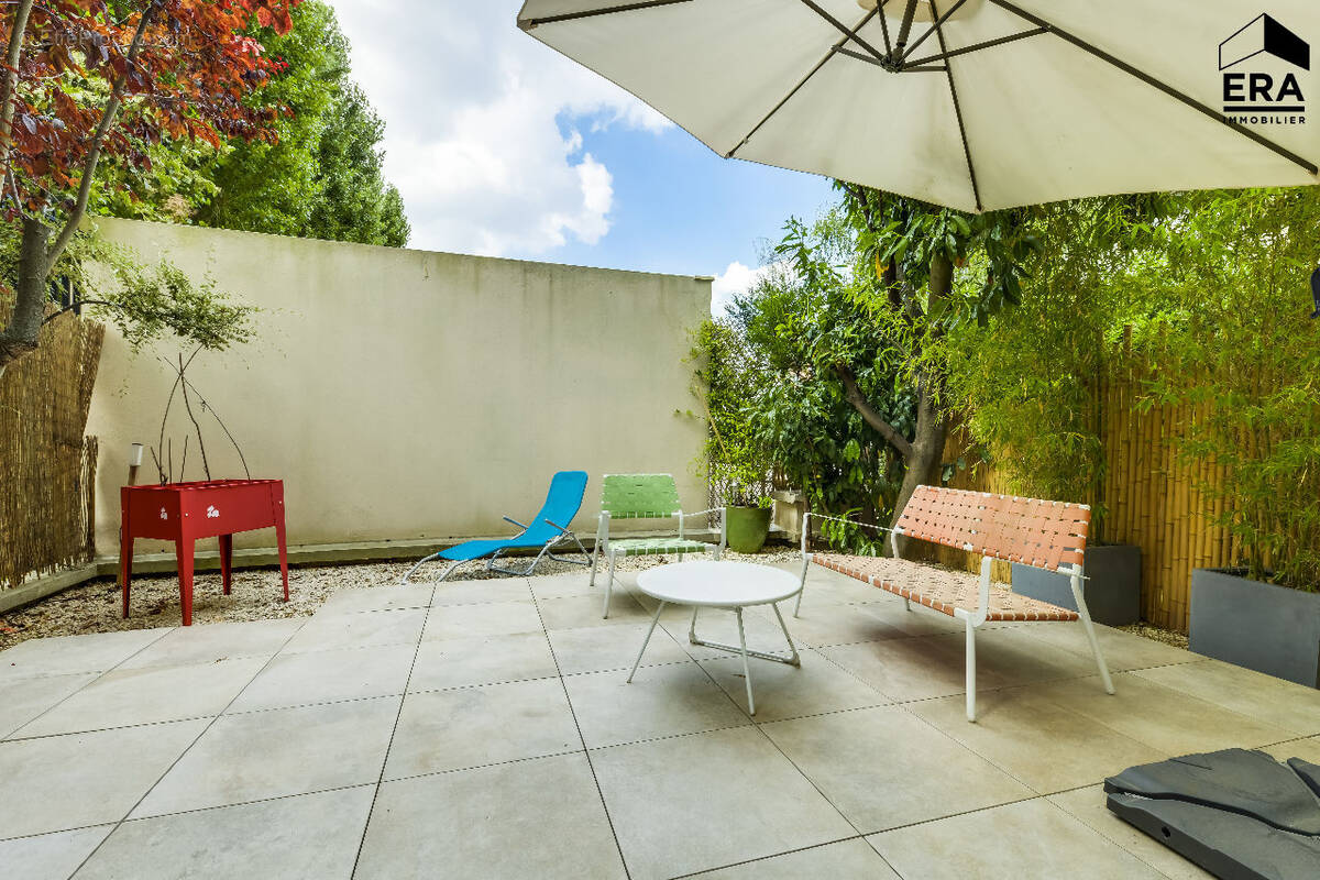 Appartement à COURBEVOIE