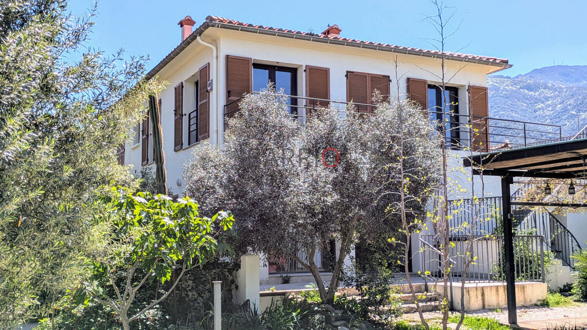 Maison à LAROQUE-DES-ALBERES