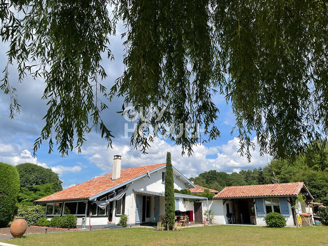 Maison à MEZOS