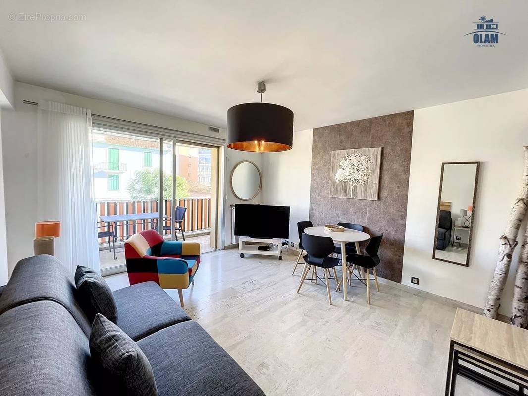 Appartement à CANNES