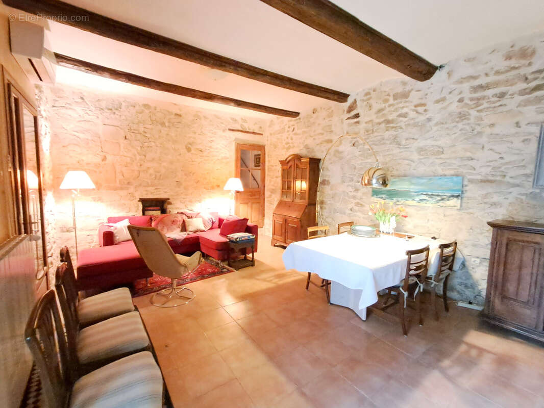 Maison à CALVISSON