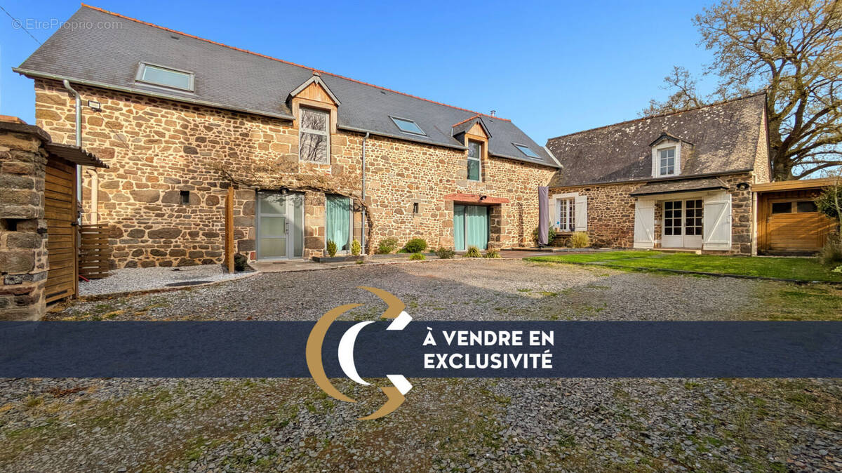 Maison à COMBOURG