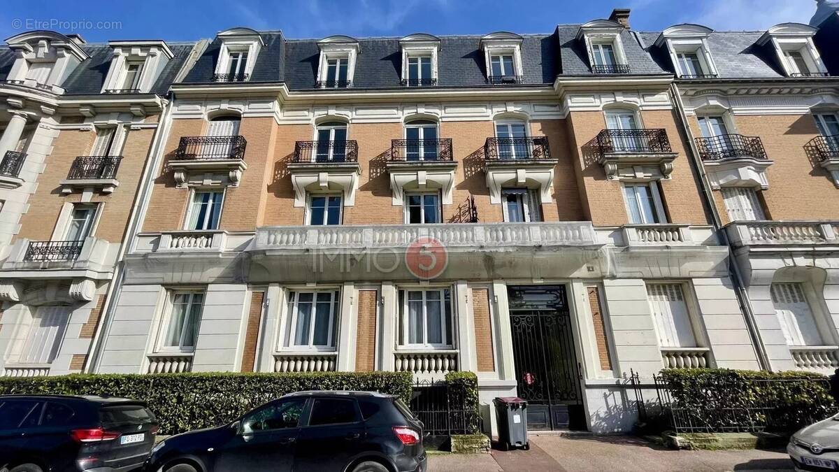 Appartement à LE RAINCY