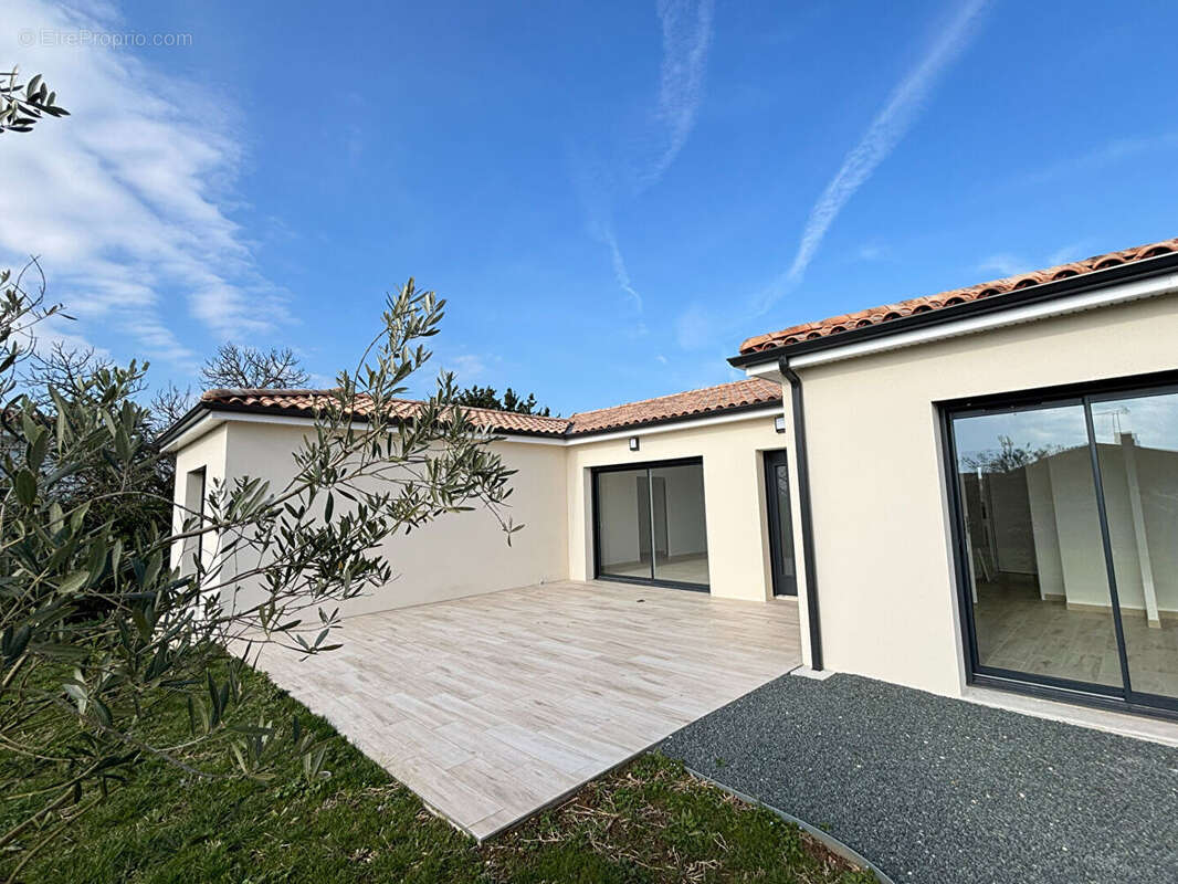 Maison à MEDIS