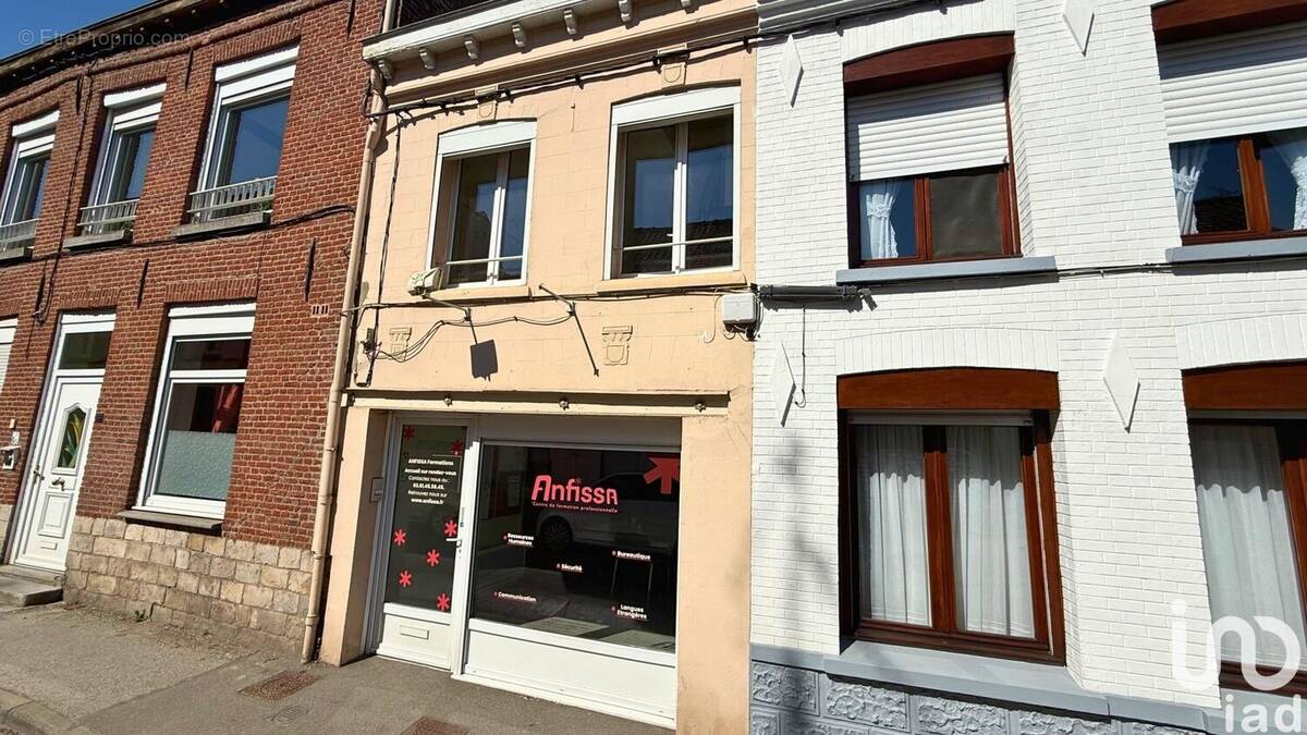 Photo 1 - Commerce à HAZEBROUCK