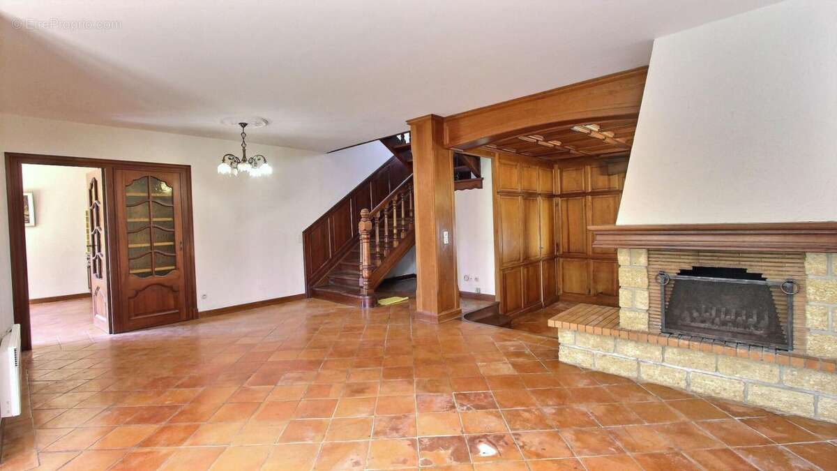 Maison à LE CANNET-DES-MAURES