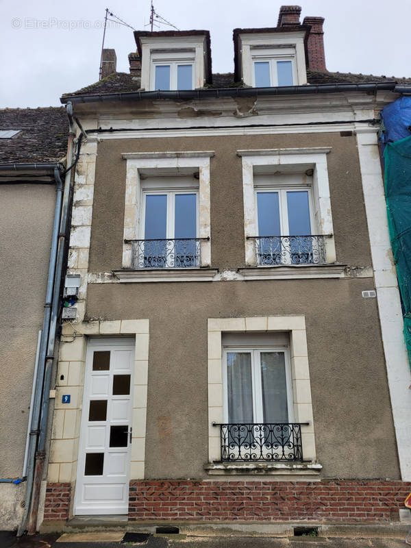 Maison à CONDE-SUR-HUISNE