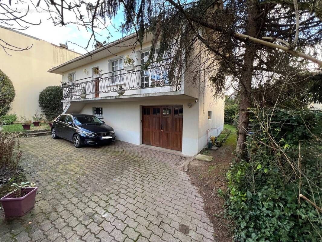 Maison à BEZONS