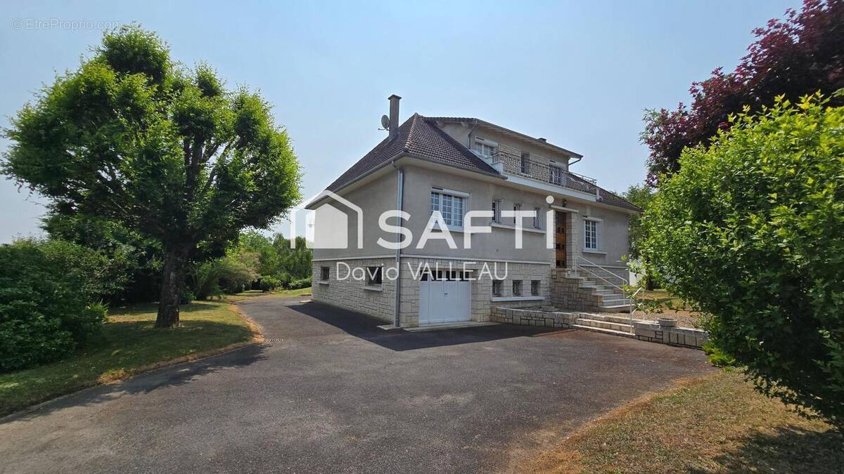 Photo 1 - Maison à SAINT-SAVIN
