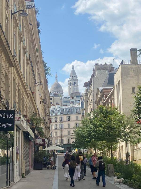 Commerce à PARIS-18E
