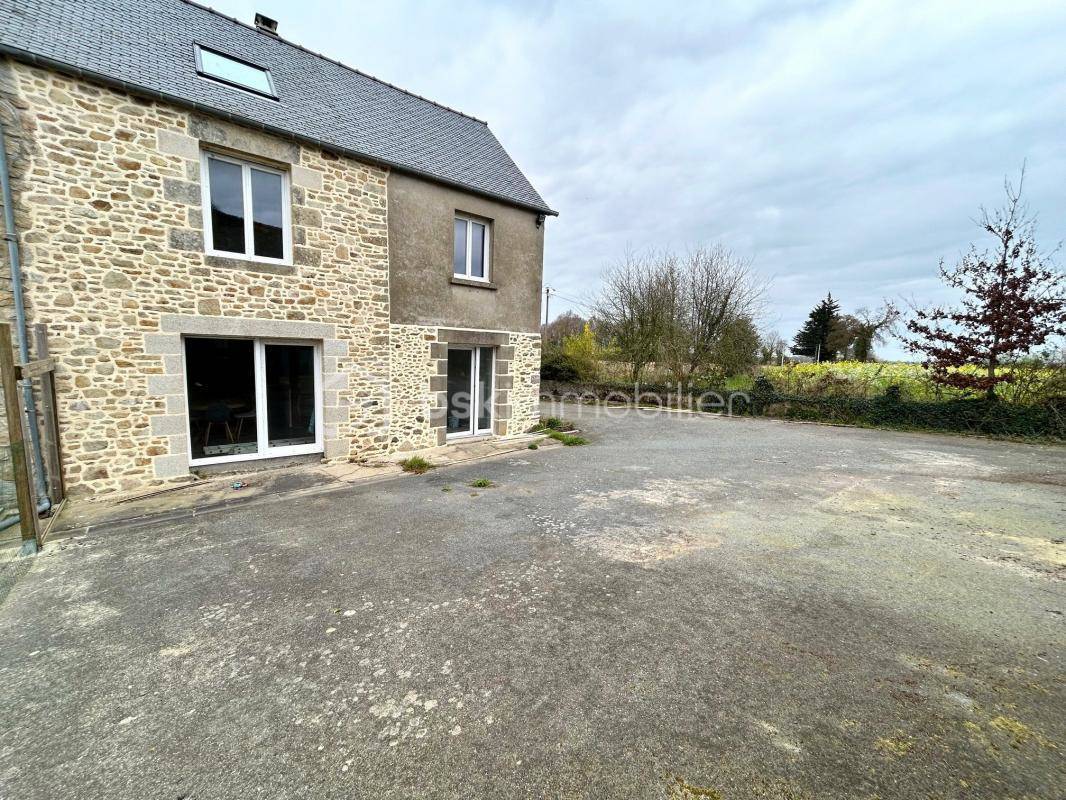 Maison à CREHEN
