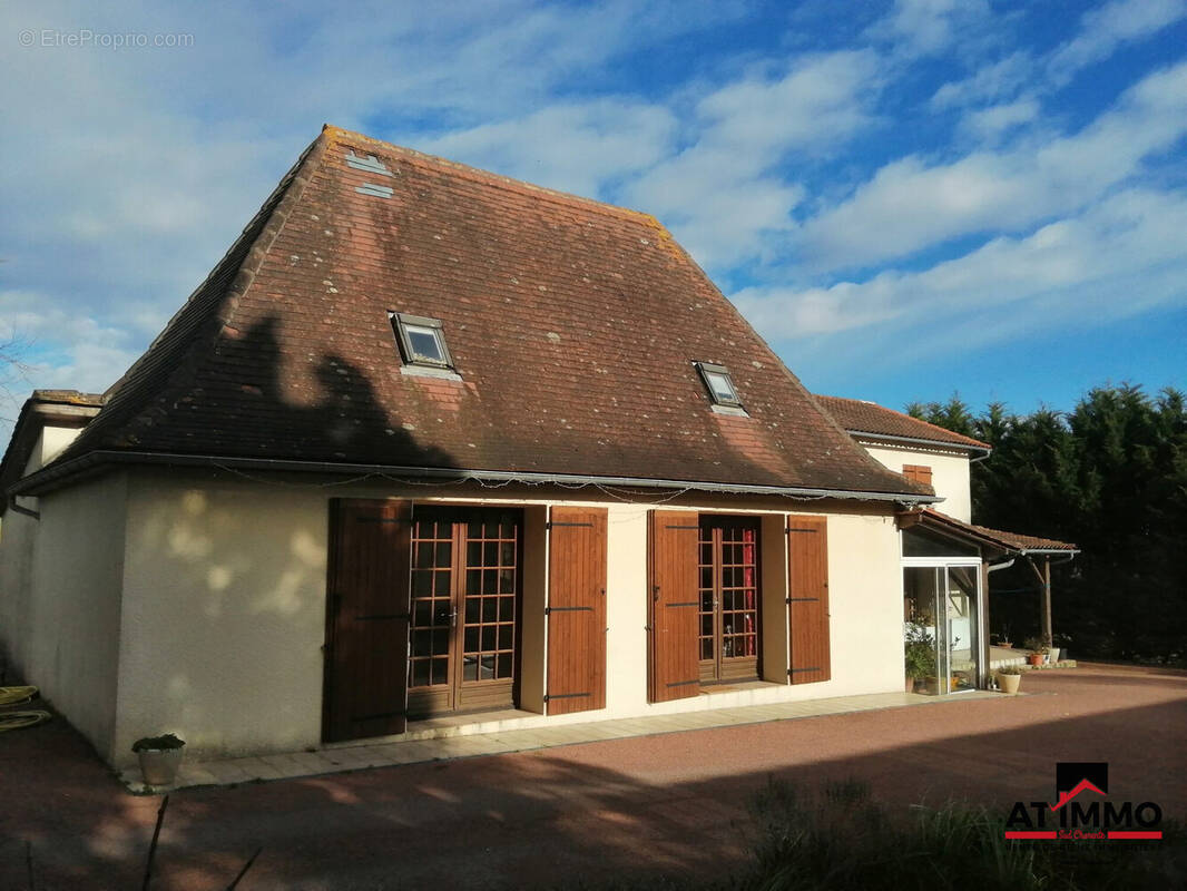 Maison à ECHOURGNAC