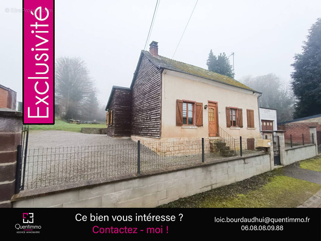 Maison à AUBENTON
