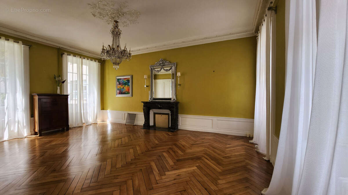 Maison à LAVAL